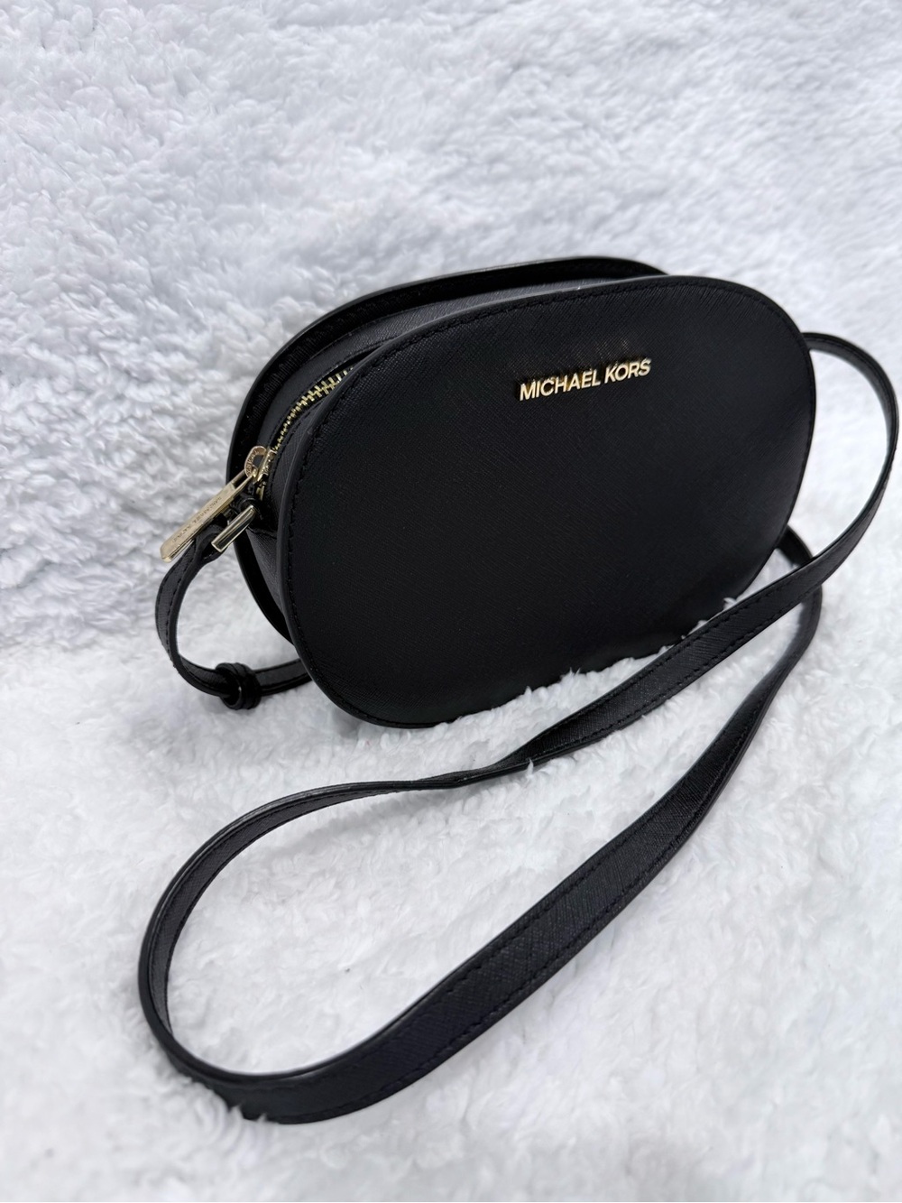 Michael Kors Black Oval Saffiano Crossbody with Gold Logo - Picture 2 of 5